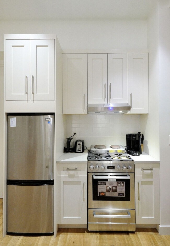 Photo - 353 W 46th St Unit SI ID1323938P