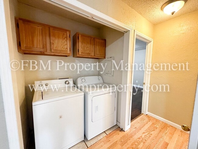 Photo - 2612 W Sycamore Ave Unit 4