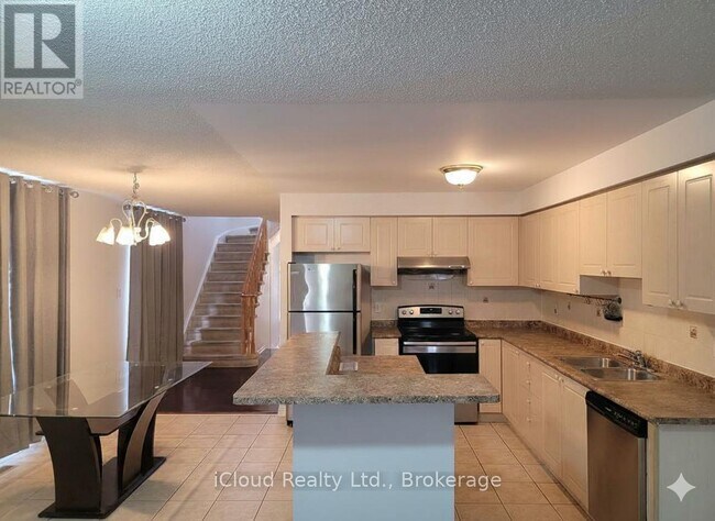Photo - 3111 Wrigglesworth Crescent