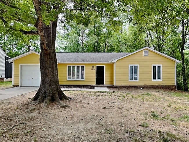 Building Photo - 7100 Barcliff Dr