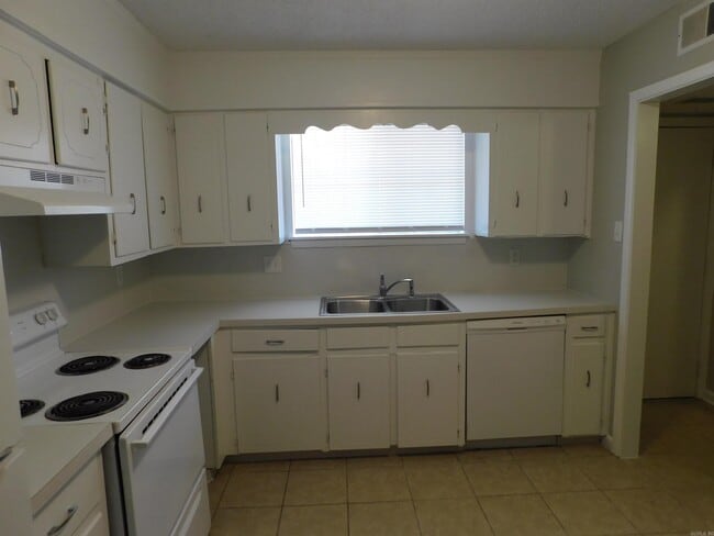 Photo - 2203 Fendley Dr