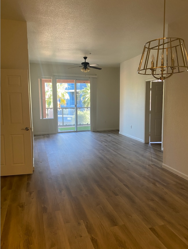 Living/Dining - 39 E Agate Ave Unit 306