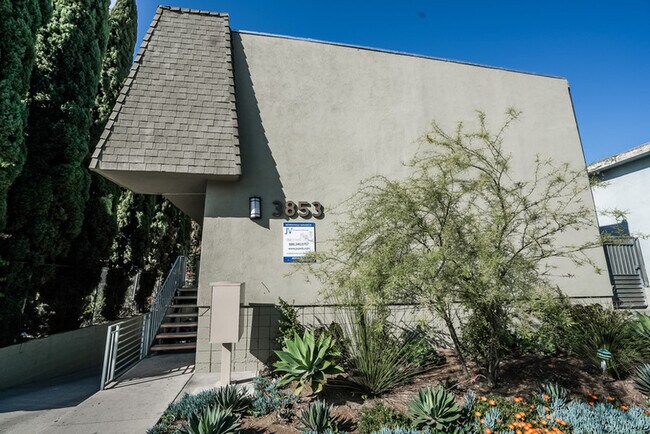 Photo - 3853 Prospect Ave