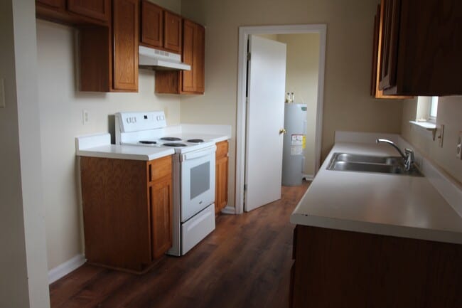 Photo - 804 Goodall Ave