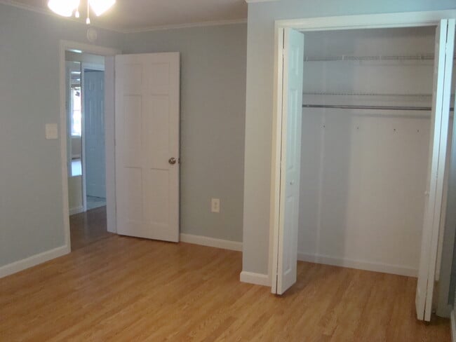 Building Photo - 107 Alfred St Rental