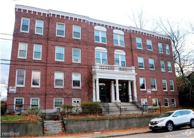 Building Photo - 726 Washington St Rental