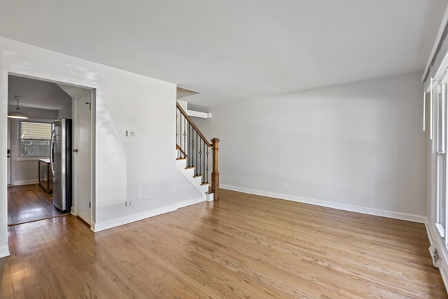 Building Photo - 241 S Edgewood Ave Rental