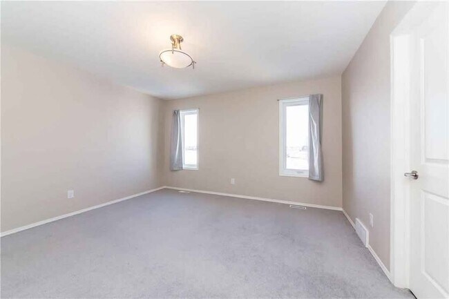 Photo - 156 Park E Dr