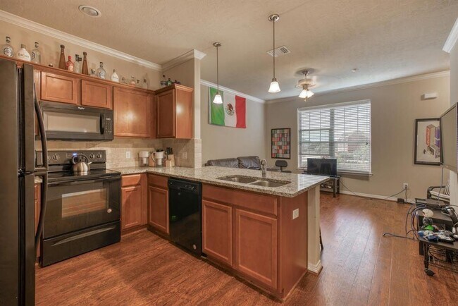 Photo - 1198 Jones-Butler Rd Unidad 1402