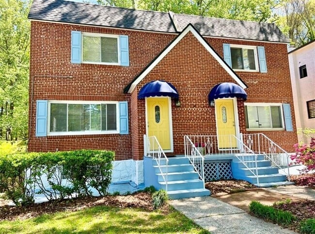 Building Photo - 1179 Lynmoor Dr NE Rental