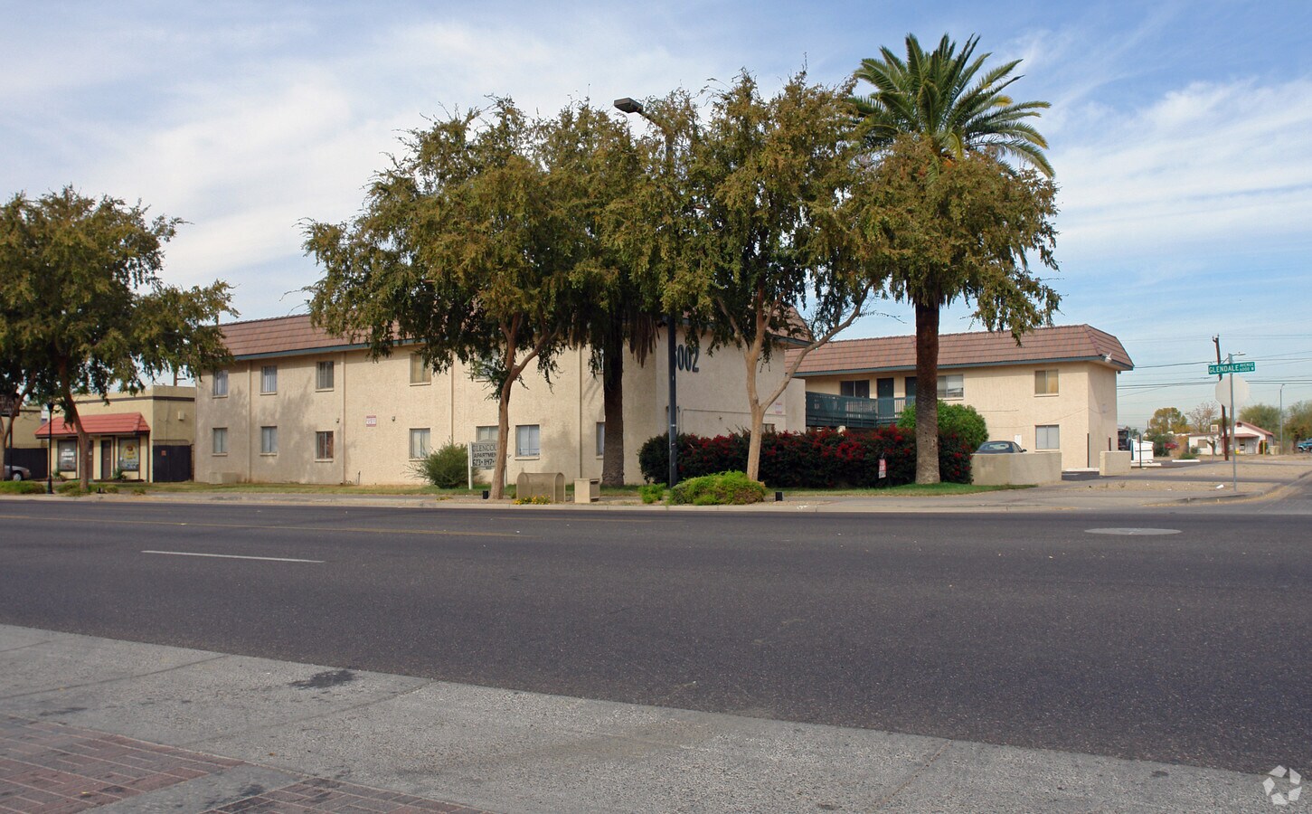 Photo - Glen Court Apartments