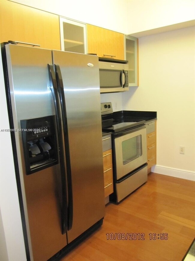 Photo - 1750 N Bayshore Dr Unidad 3005