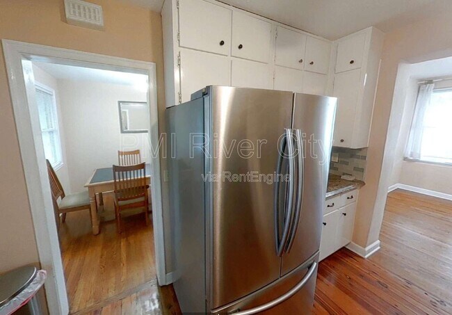 Photo - 1543 Peachtree Cir N