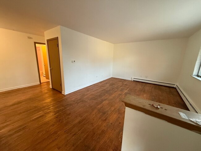 Photo - 558 N Ardmore Ave Unit 2W