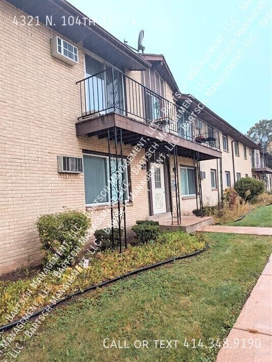 Building Photo - 4321 N 104th St Unit 4