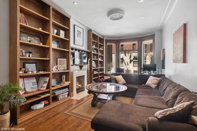 Photo - 145 W Burton Pl Unit 145 W Burton Place #1