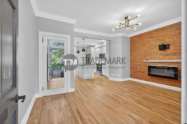 Photo - 255 New Holland Ave