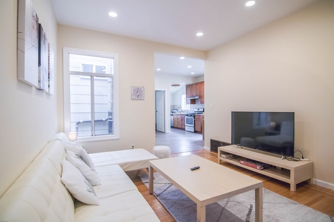 Open concept - 267 Irvington Street Apartments