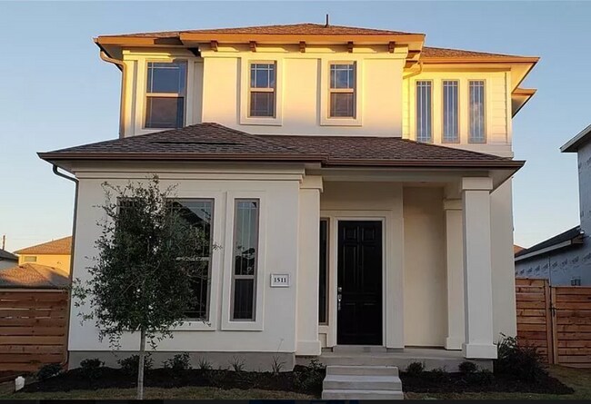 Photo - 1511 Arcilla St