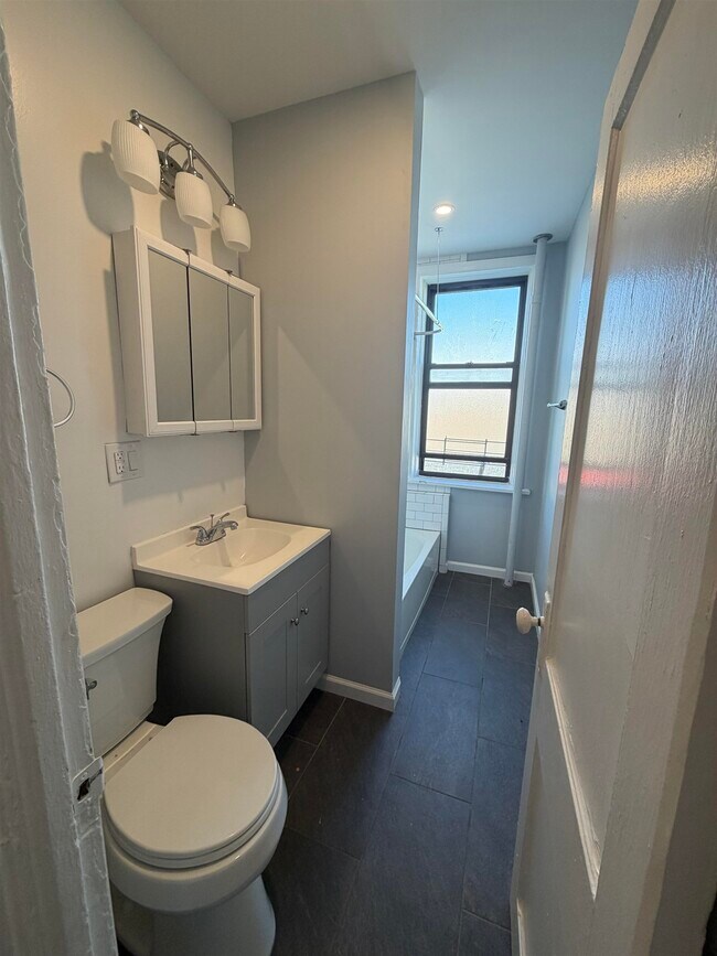 Photo - 368 Broadway Unit 33