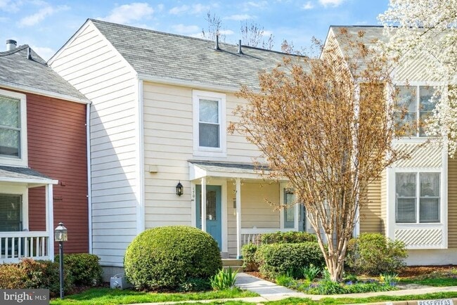 Building Photo - 1704 Quietree Dr