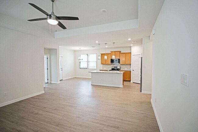 Photo - 2943 Angelou St