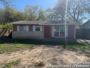 Building Photo - 410 Dorie St