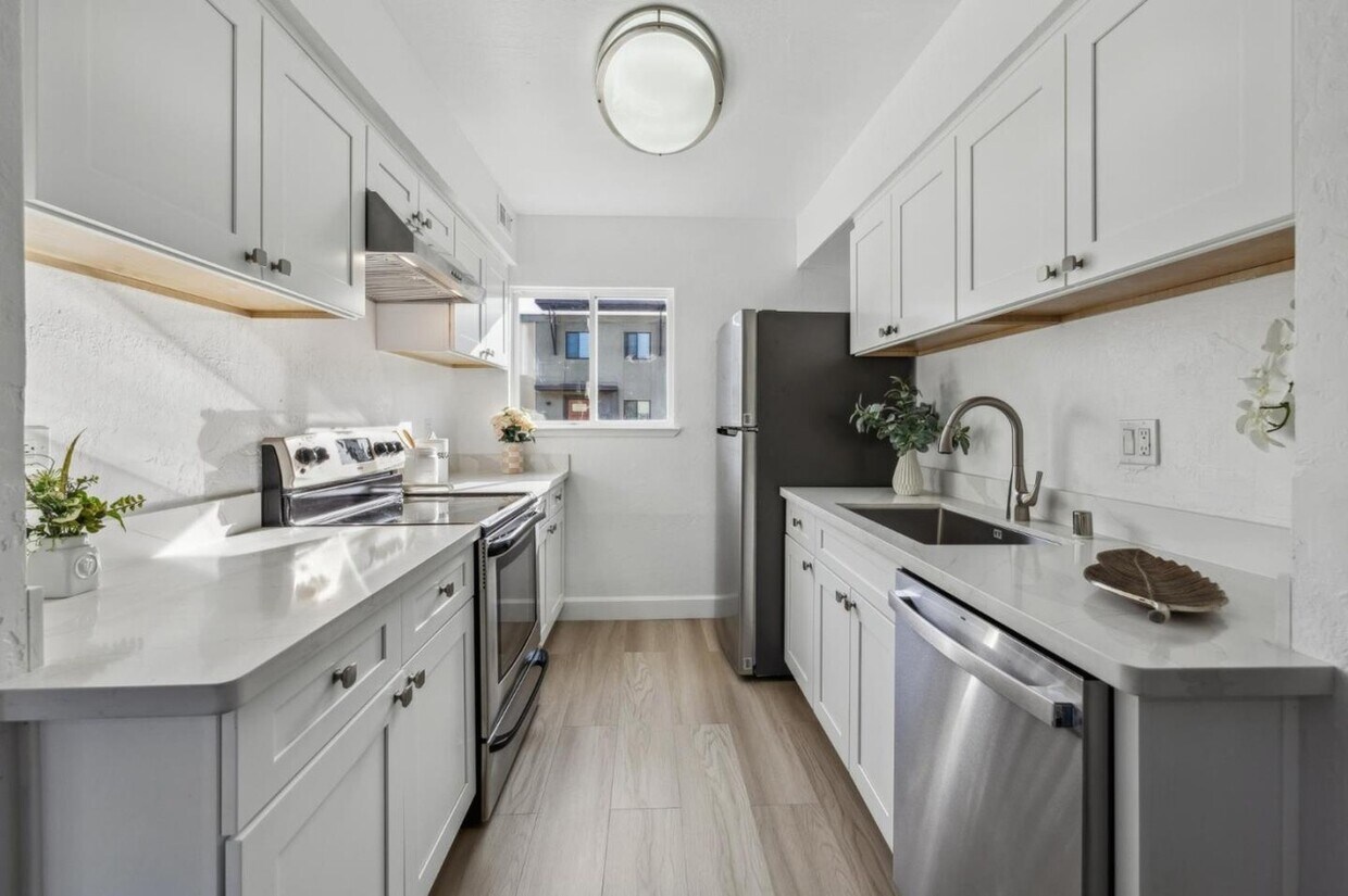 Photo - 3213 Admiralty Ln (Foster City, CA)