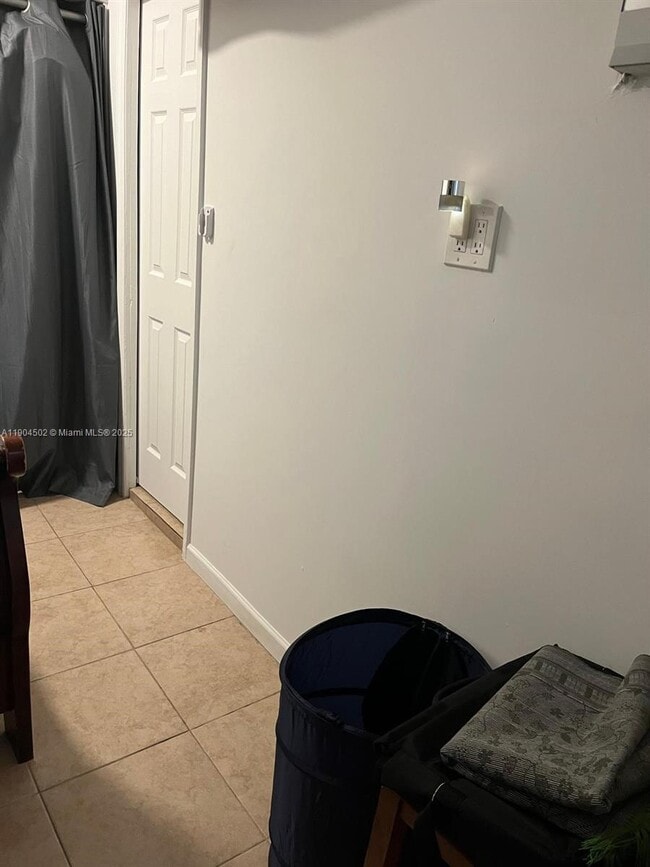 Photo - 4701 NW 6th Ave