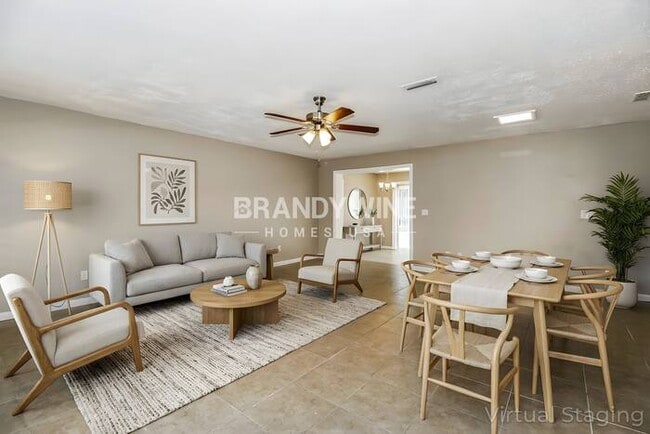 Photo - 3221 Thistlehill Dr