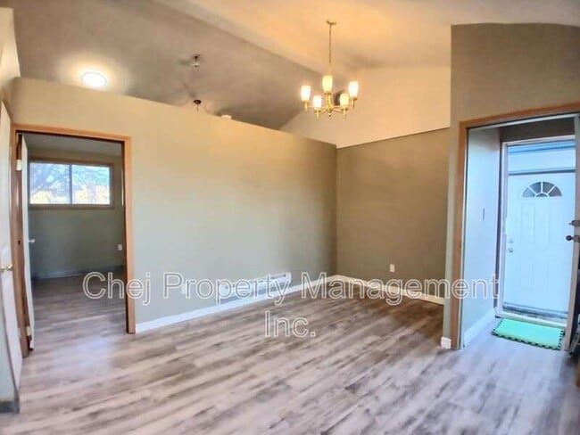 Photo - 6519-6136 136 Ave NW Unit Garden Suit