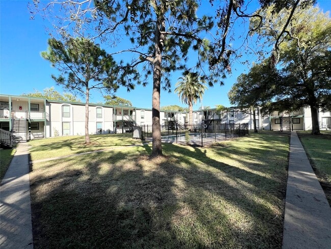 Building Photo - 130 Oyster Creek Dr Unit 26
