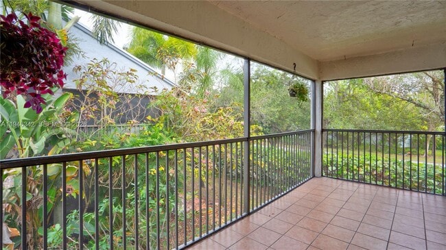 Photo - 905 N Franklin Ave Unit 905L