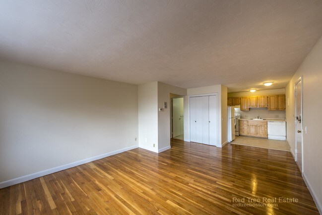 Building Photo - 88 Gardner St Unit 4B Rental