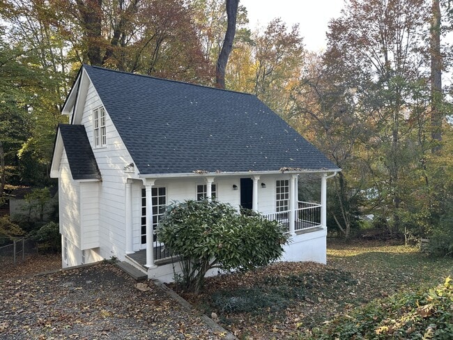 Building Photo - 1804 W 44th St