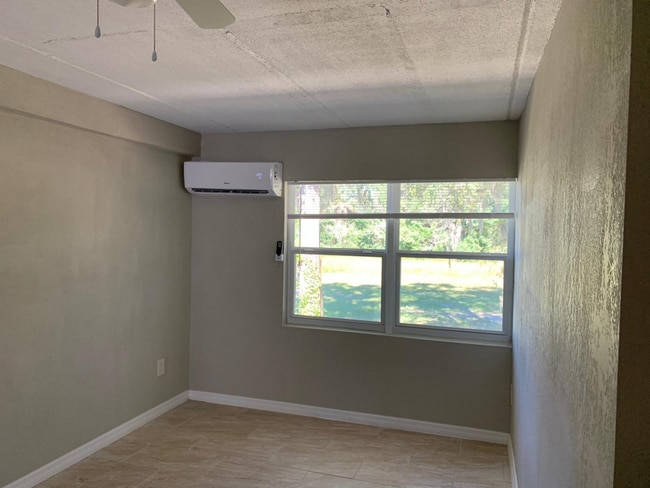 Photo - 767 SW Alachua Ave