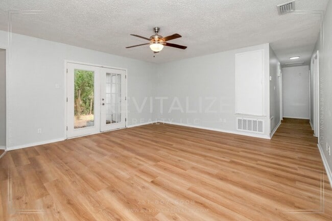 Photo - 5728 Post Oak Ct