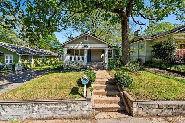 Building Photo - 2220 Newnan St Rental