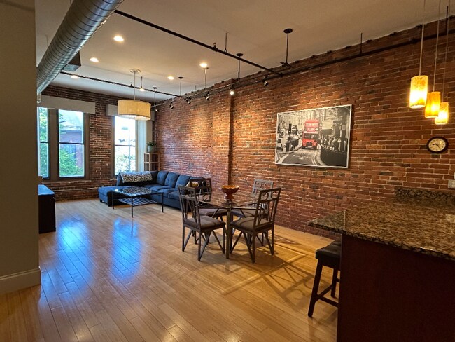 Photo - 61 Market St Unidad 3A