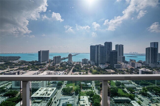 Photo - 3301 NE 1st Ave Condo Unit LPH-7