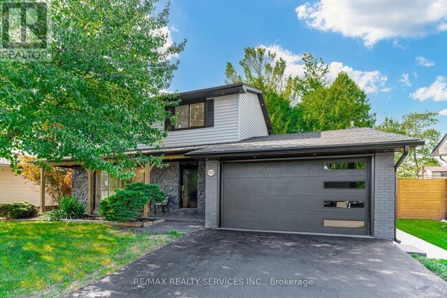 Photo - 5133 Cherryhill Crescent