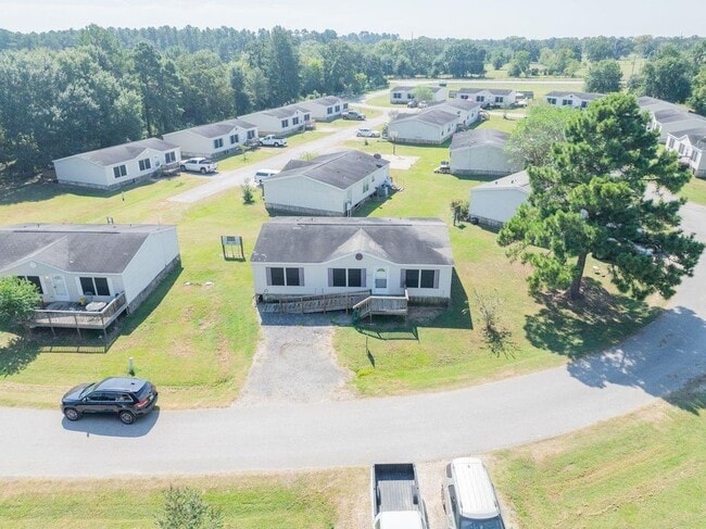 Building Photo - 30627 Vilma Ln