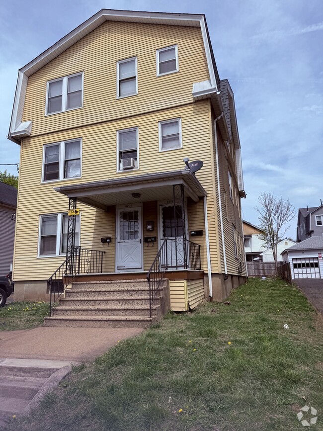 Building Photo - 204 South St Unit 3rd FL Rental