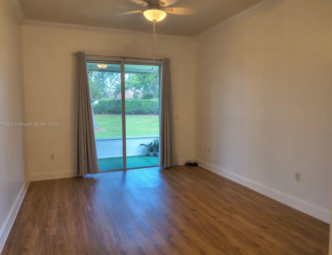 Photo - 440 SE 25th Dr