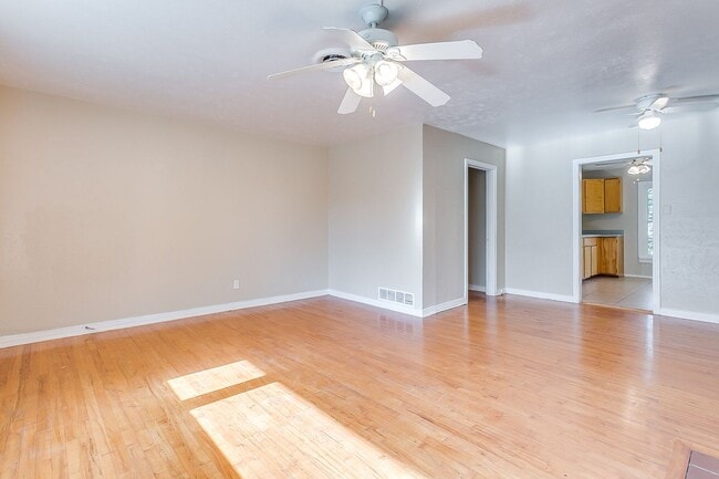 Photo - Ready for New Tenants- 2 bedroom 1 bath with an Additional Flex Room Minutes from TCU- 76109
