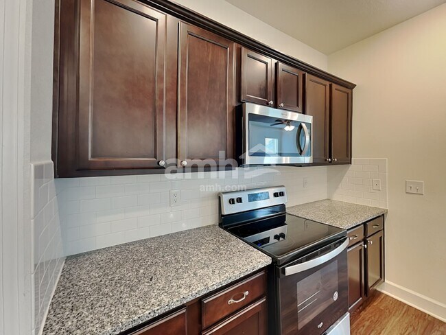 Photo - 2455 Ixora Ct