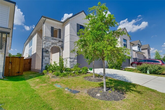 Photo - 617 Buckaroo Dr