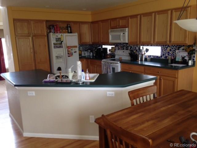 Photo - 4384 Heywood Way