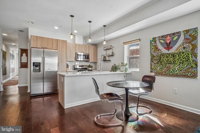 Photo - 1346 Nicholson St NW Unit 202