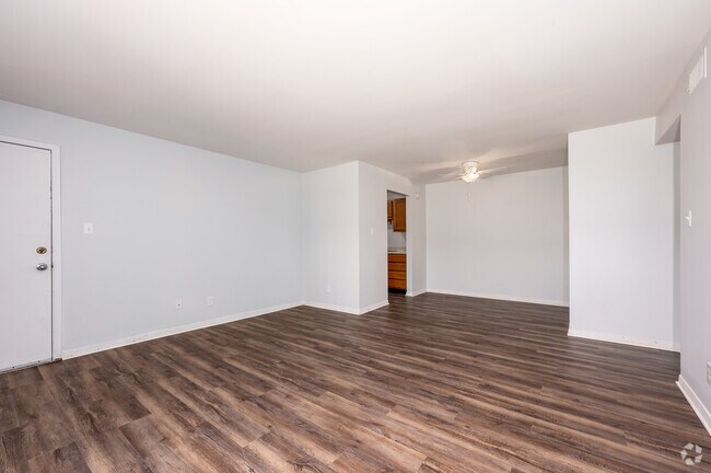 2BR, 1BA - 828SF - Living Room - Kokomo Manor Apartments